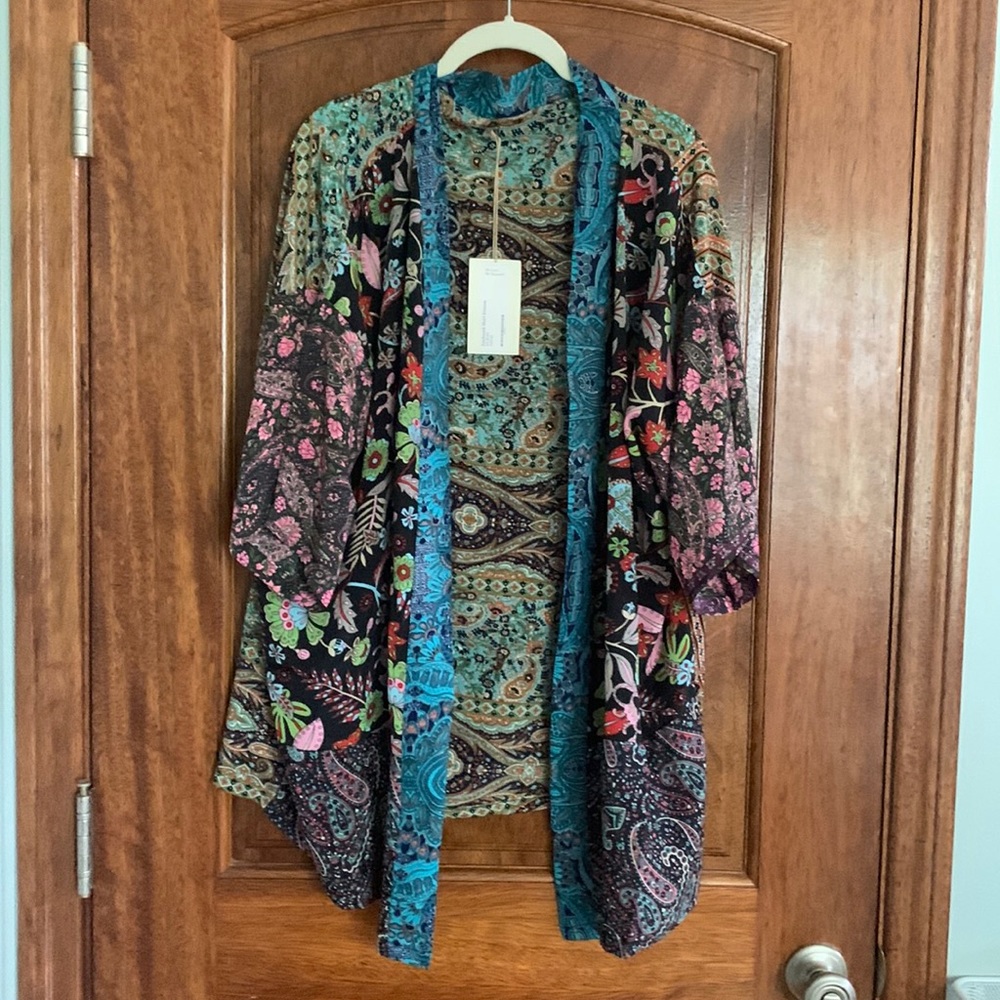 The canyon patchwork short kimono.